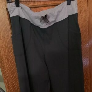 Lululemon yoga pants GUC